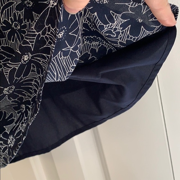 Banana Republic Tank Top - Picture 3 of 4